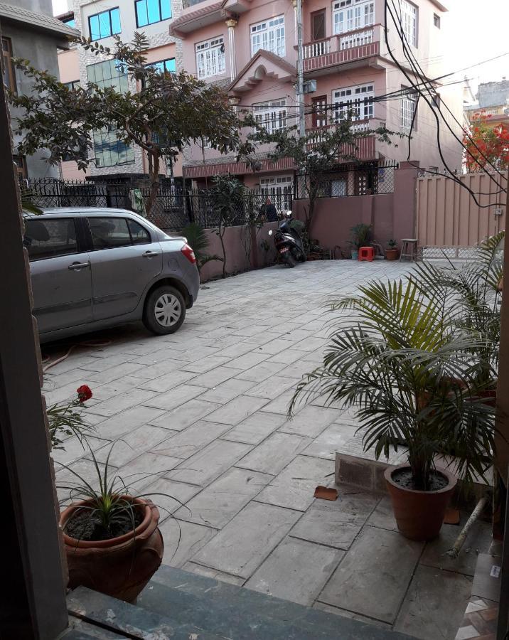 Apartment Rupas Kathmandu Exterior photo